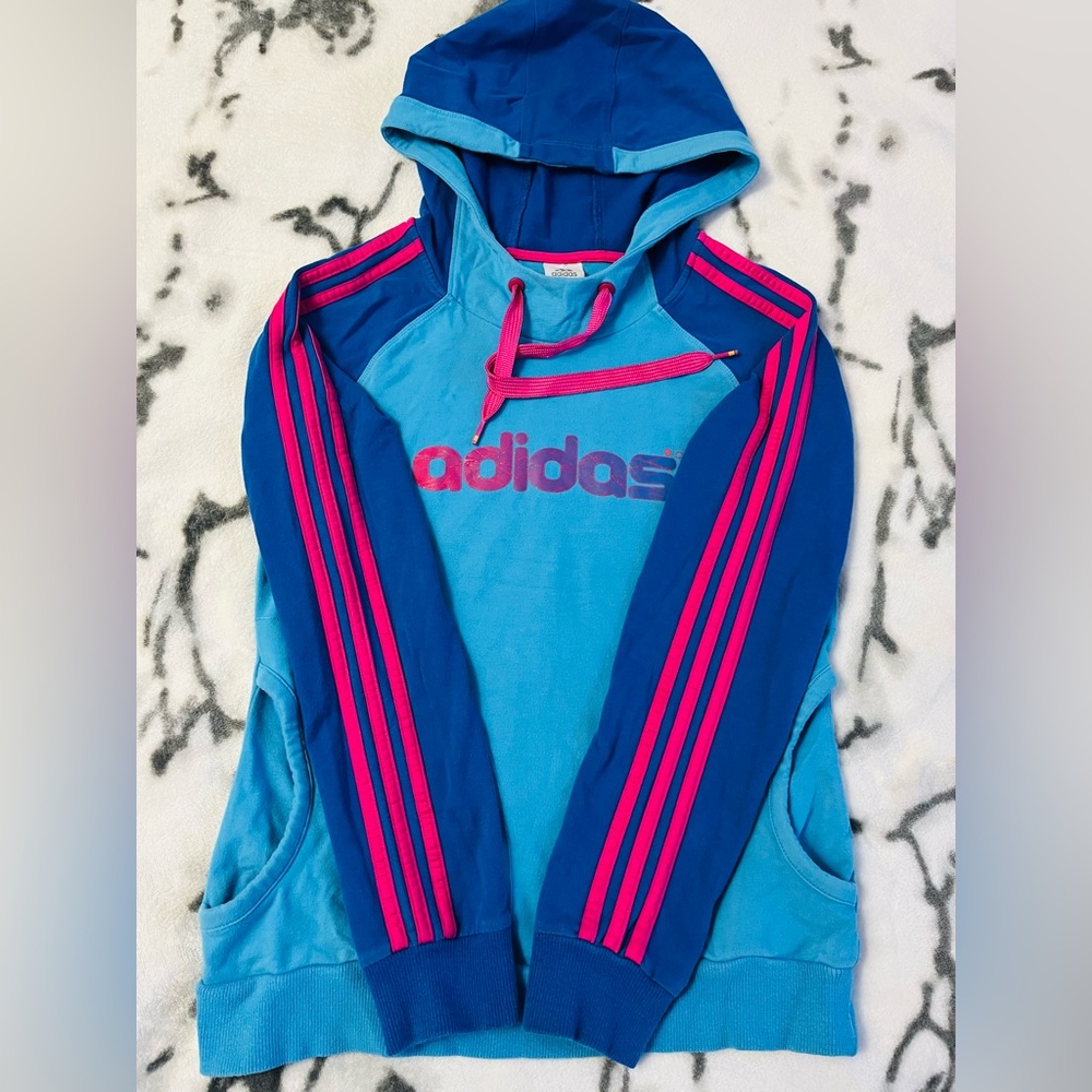 Retro Adidas Blue and Pink Lightweight Girls Pullover Sweater - Size Medium